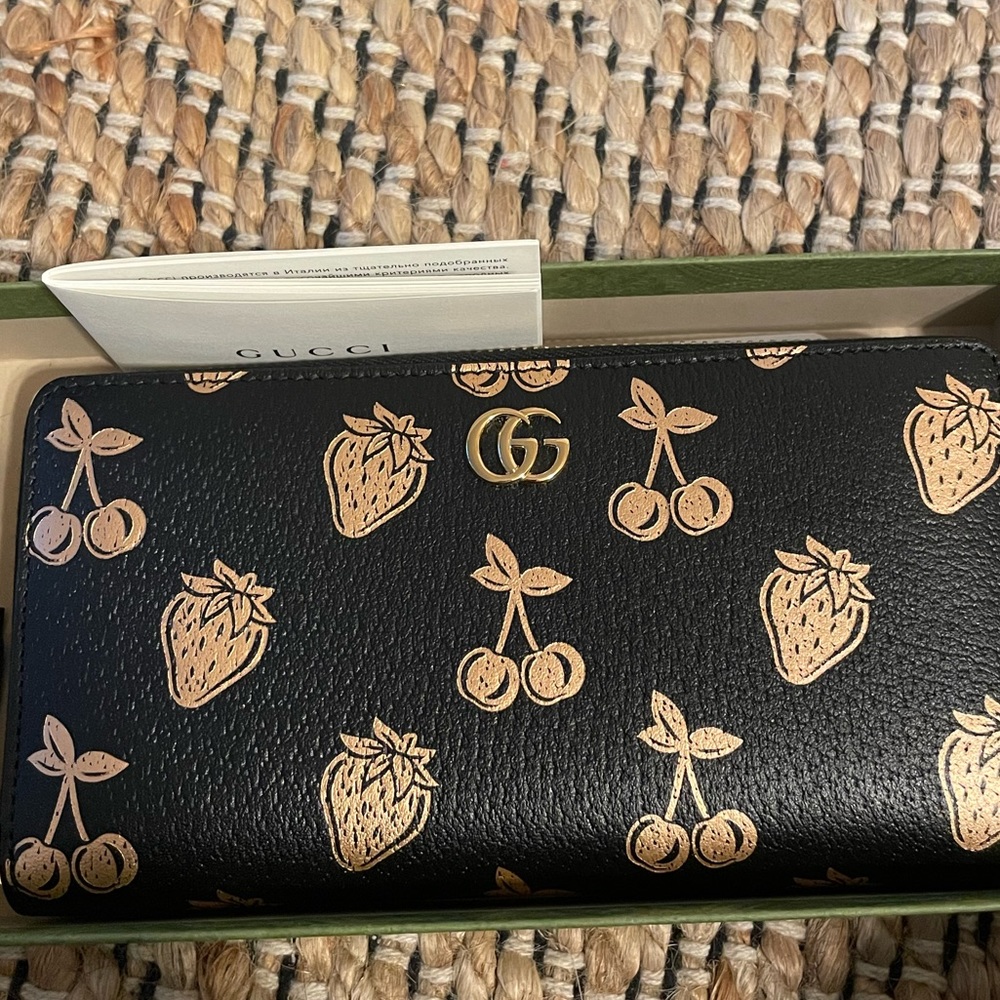 Gucci wallet